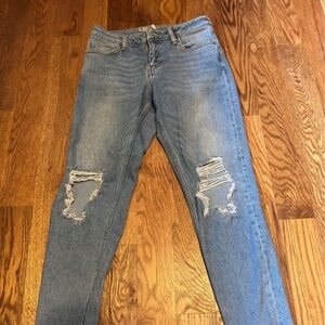 Topshop Relaxed Skinny Ripped Jeans